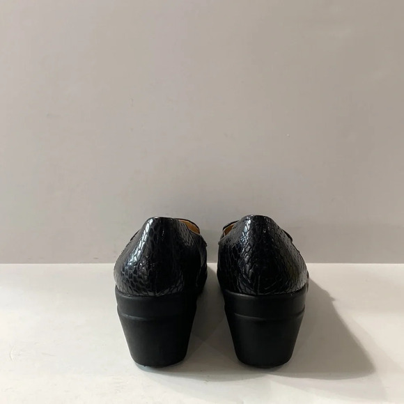 Naturalizer Black Samara Preppy Comfort Slip On Minimalist Loafer Size 8 Wide - Picture 7 of 12